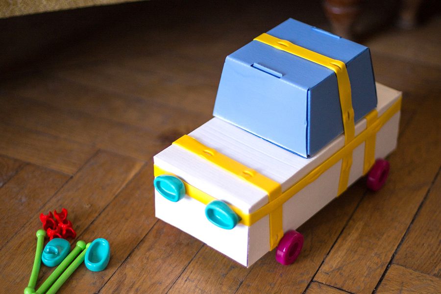 Car, a toy made with Toyi